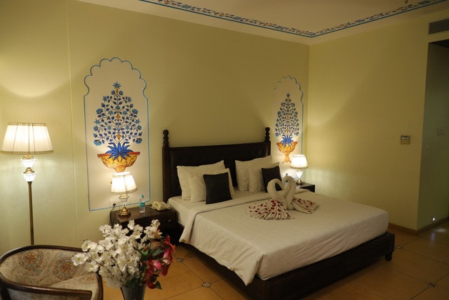 Deluxe Room — photo 3